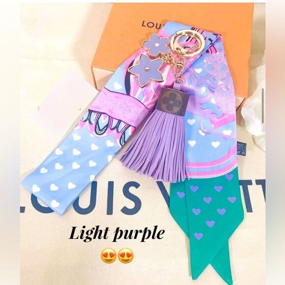 Tassel Charm Light Purple - Picture 1 of 3